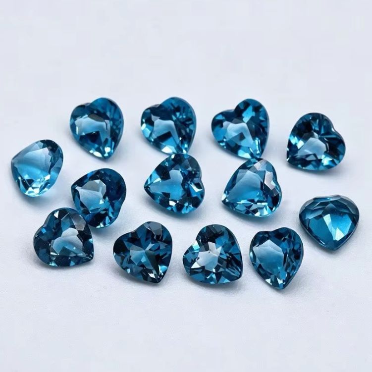 พลอยโทแพซลอนดอนบลูทรงหัวใจธรรม - Jewelry Making In London บทวิจารณ์และราคา