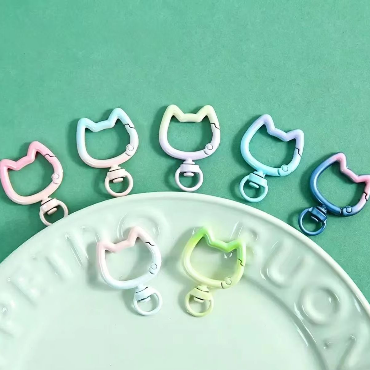 พวงกุญแจรูปแมวน่ารักแบบไล่สี 5 - Jewelry Making Hobby บทวิจารณ์และราคา